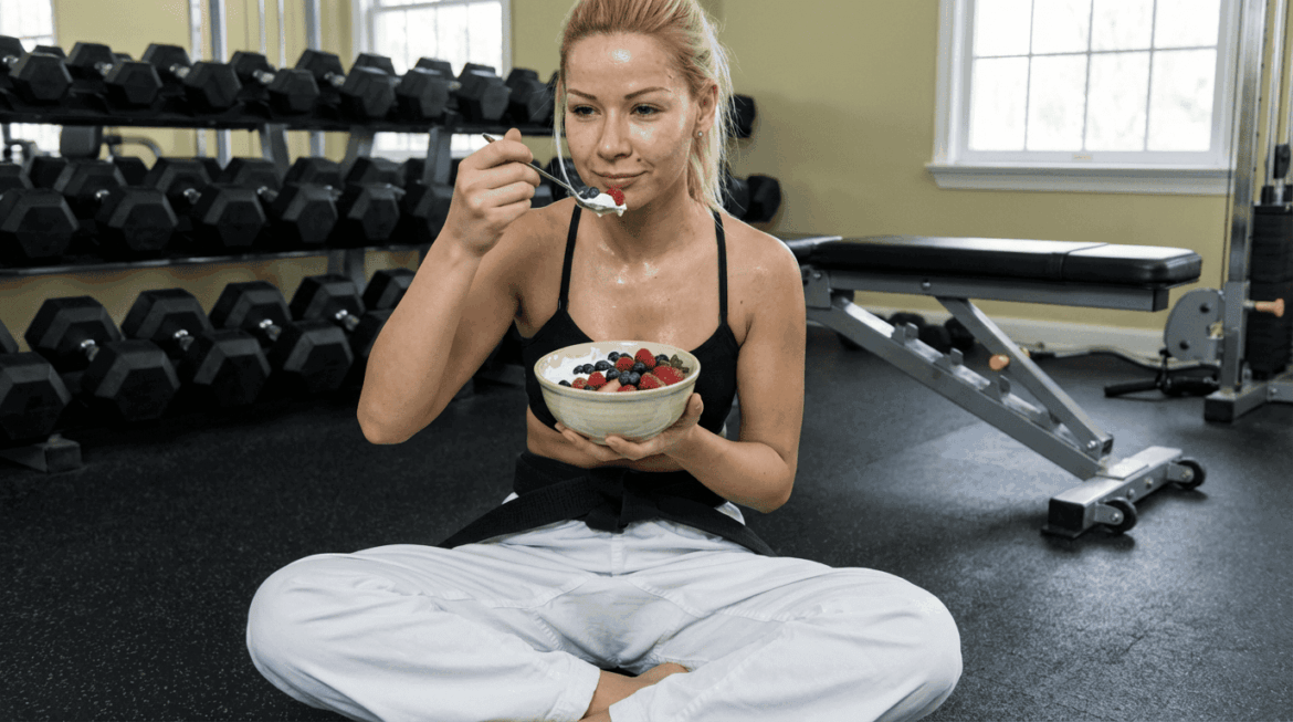 Female Fitness Cycle-Safe Snacks for Hard Days
